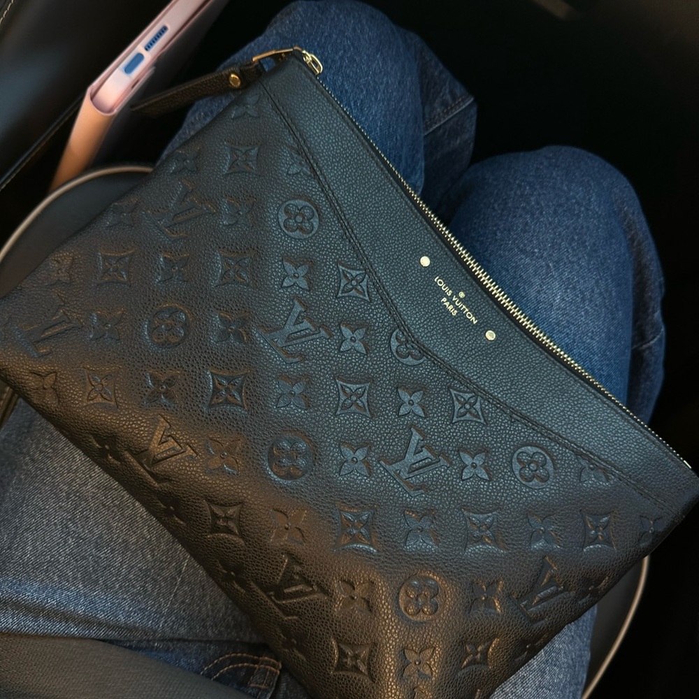 Authentic Louis Vuitton Black Empriente Daily Pouch Black